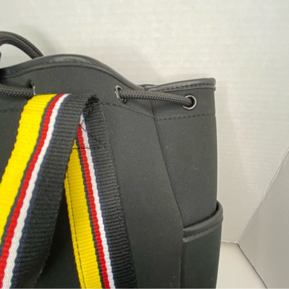 Tommy Hilfiger Drawstring Backpack Black and Yellow with Multicolored Straps - Picture 7 of 10